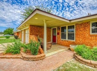 816 Plaza Dr, Moore, OK 73160