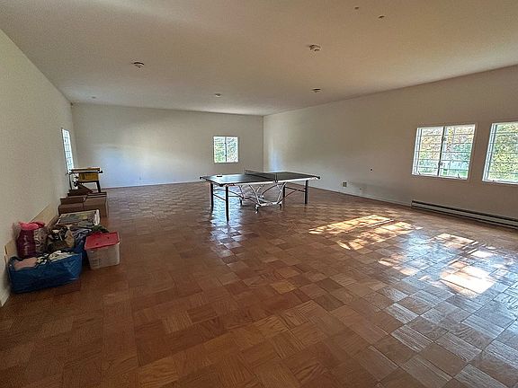 3rd image of 145 Iradell Rd