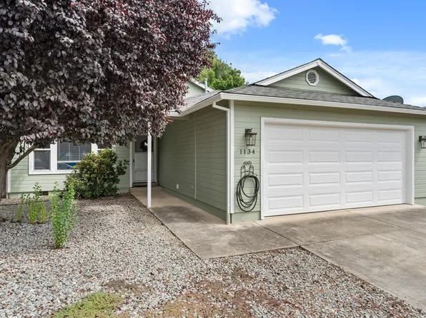 1134 Coachman Dr, Central Pt, OR 97502