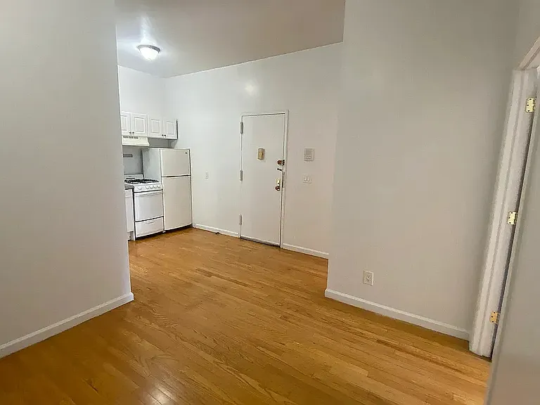 232 W 74th St #4B — Photo 7
