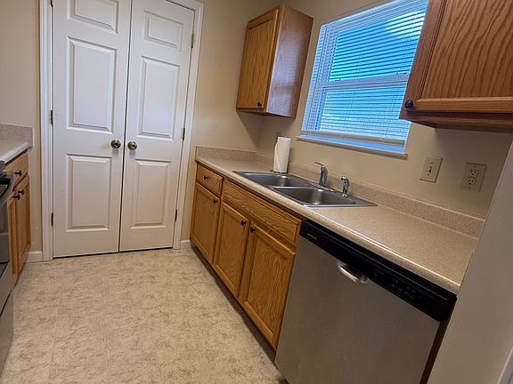 4th image of 106 Olde Covington Way
