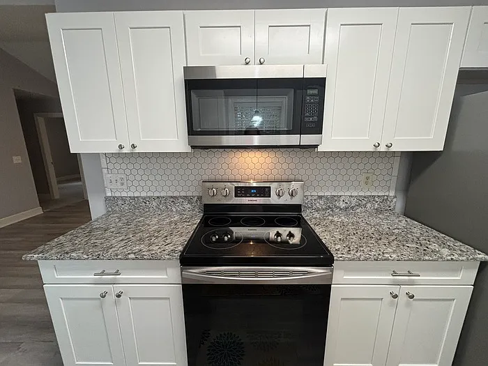 20 Hollyfield Ln — Photo 9
