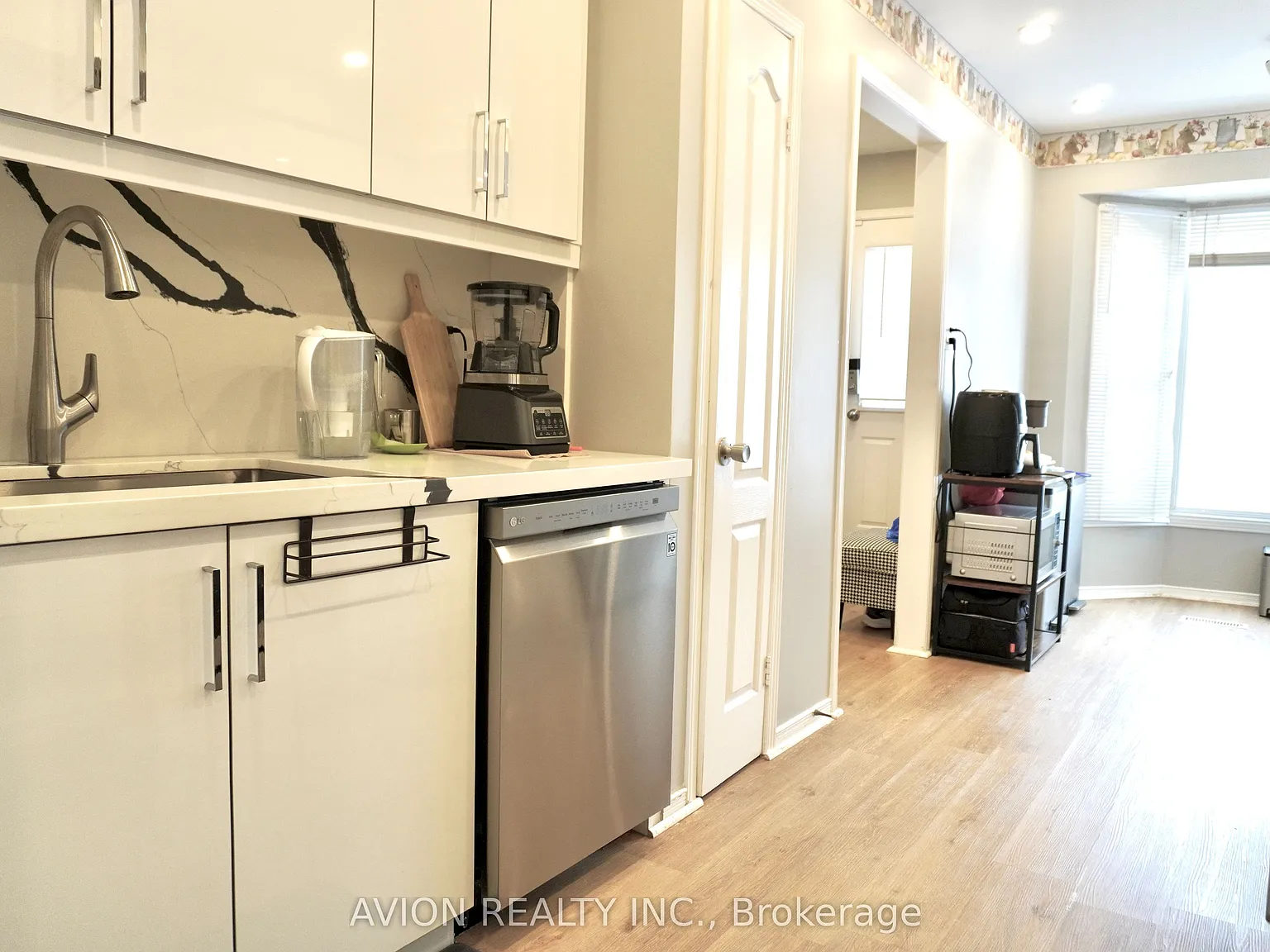 3 bed, $2,750 — Photo 3