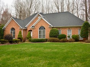 1900 Baytree Dr, Greensboro, NC 27455