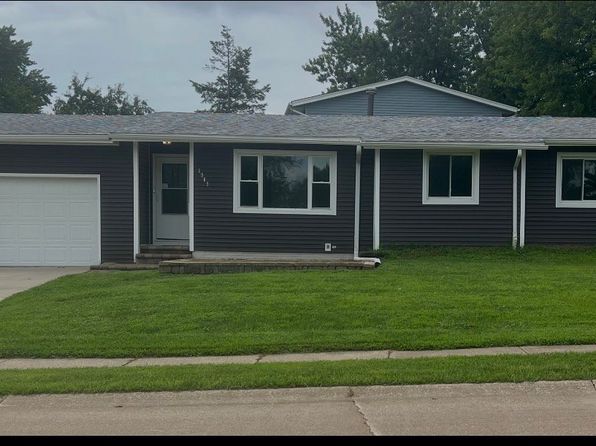 1969 Queens Dr