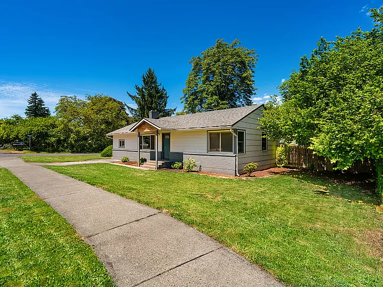 9100 SE Northgate Ave — Photo 2
