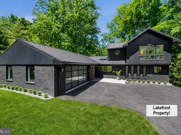 3804 Lakeview Ter, Falls Church, VA 22041