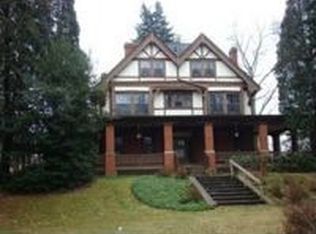 1327 Coraopolis Heights Rd, Coraopolis, PA 15108