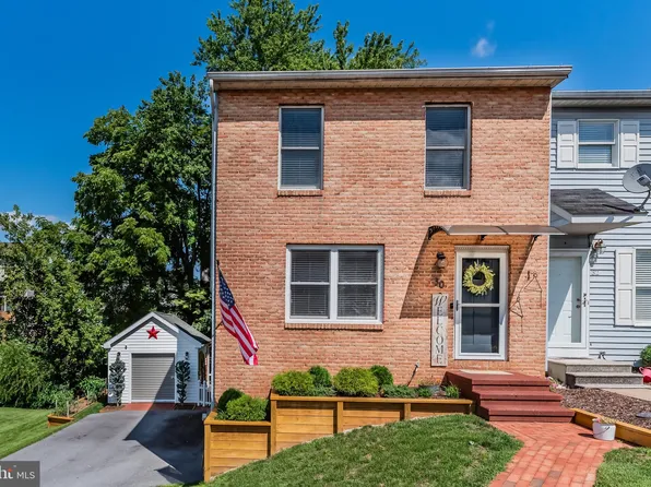 30 Persian Lilac Dr, Etters, PA 17319