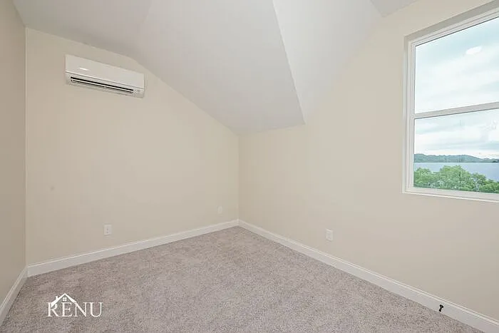 5765 Sofias Cir — Photo 16