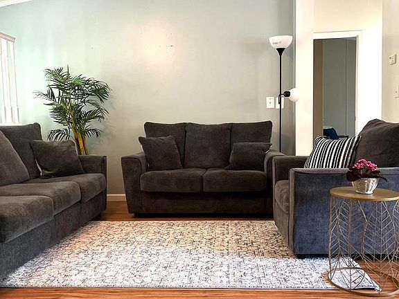 2nd image of 400 N Fork River Rd