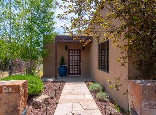 1858 Palacio Ln, Santa Fe, NM 87505