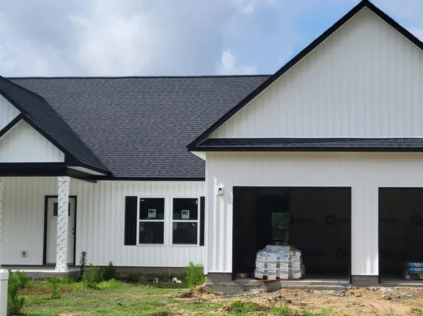 201 Crown Drive, Washington, NC 27889
