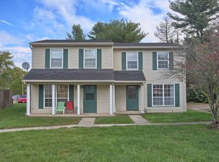 604 English Creek Ct APT B, Champaign, IL