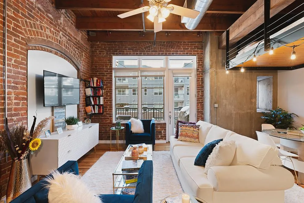 1 bed, 1.5 bath, 941 sqft, $2,800 — Photo 2