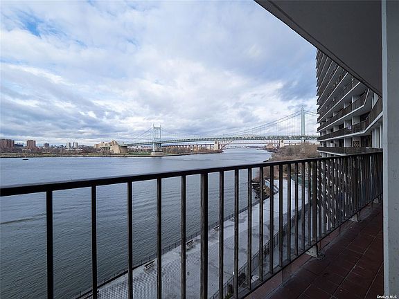 3rd image of 25-40 Shore Blvd #7O