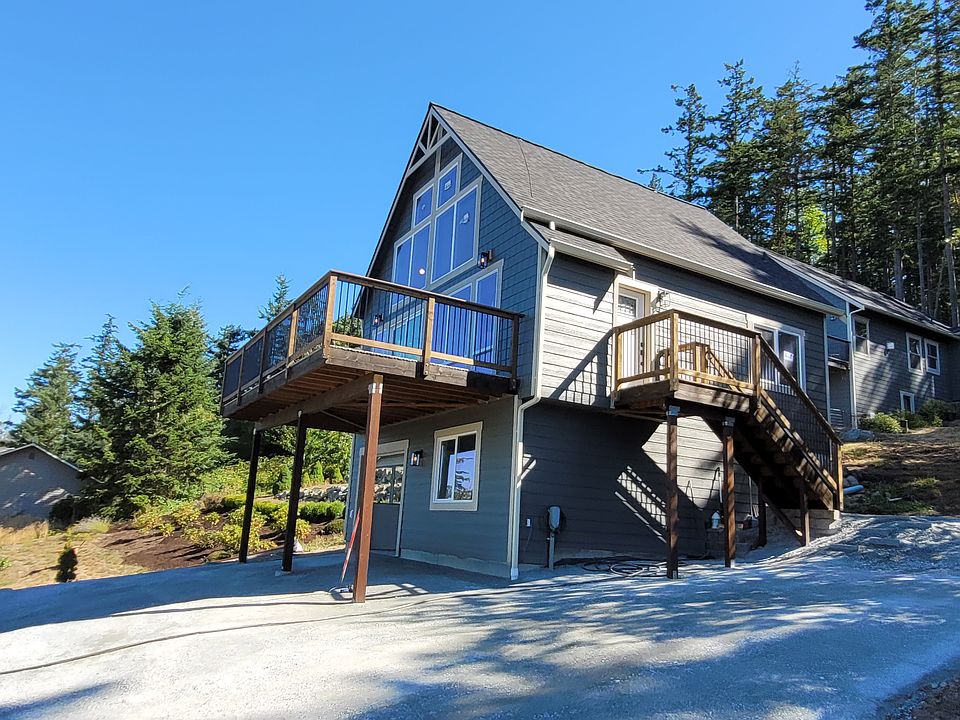 Cottage from Driveway