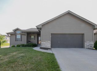 2028 S 197th St, Omaha, NE 68130