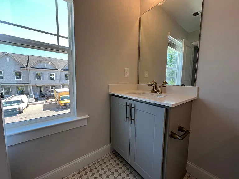 335 Old Grove Ln — Photo 18