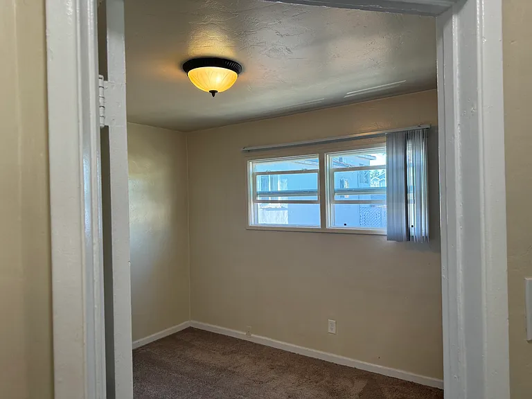 4220 Noyes St #7 — Photo 8