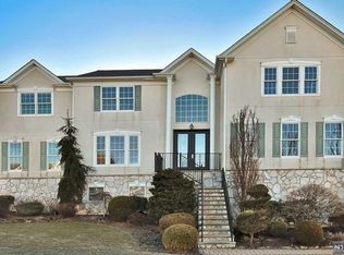 37 Independence Trl, Totowa, NJ 07512