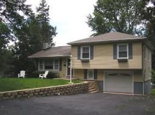 182 Springbrook Trl, Sparta, NJ 07871