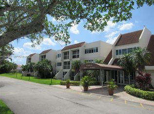 Racquet Club Apartments, Fort Lauderdale, FL 33326