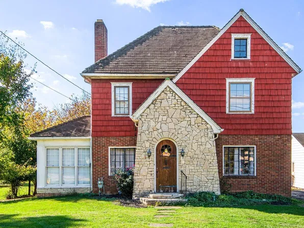 2605 Dresden Rd, Zanesville, OH 43701