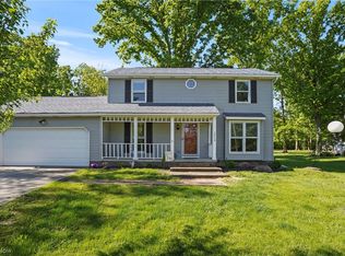 2416 Norton Rd, Stow, OH 44224