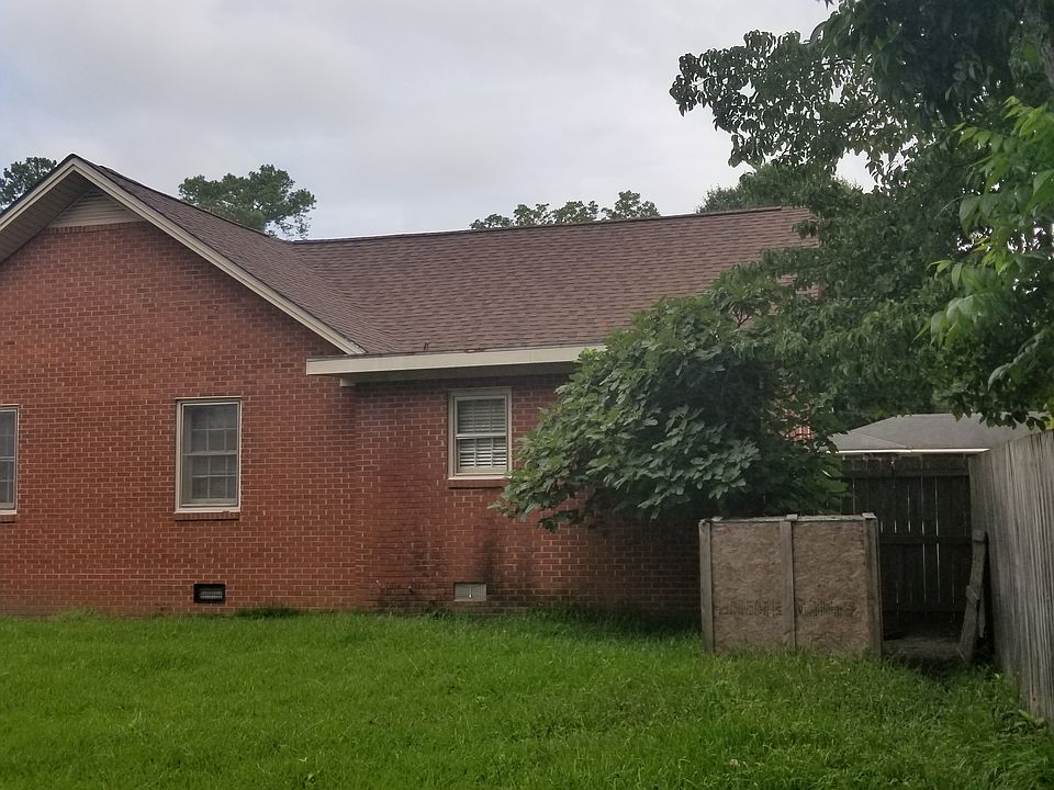 2nd image of 407 W 18th St