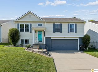 19631 Laci St, Omaha, NE 68135