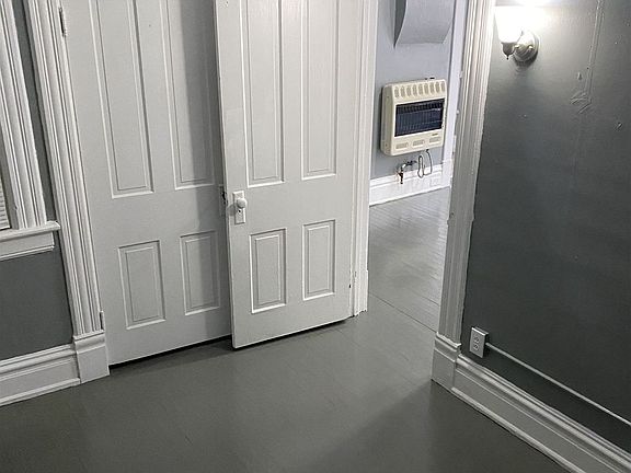 99F1C8B4-07B2-4545-B49B-398D87D938C0