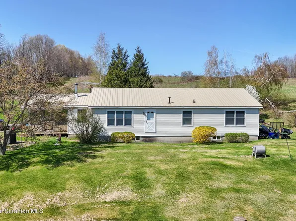 1023 McCormick Rd, Brackney, PA 18812