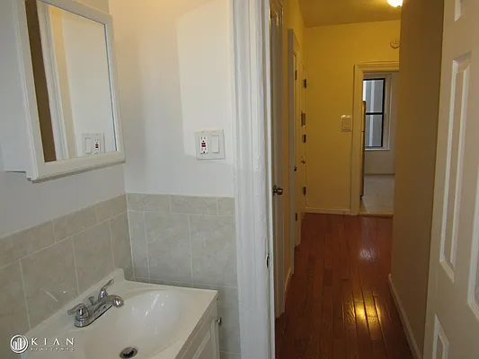 Rented by Kian Realty | media 10