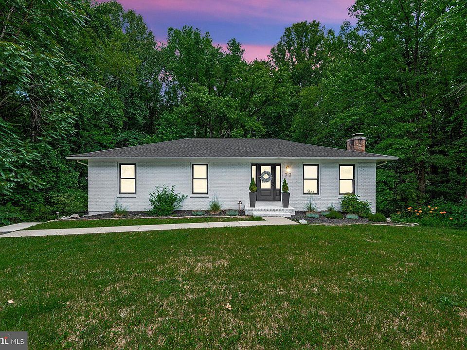 1st image of 22 Williams Dr