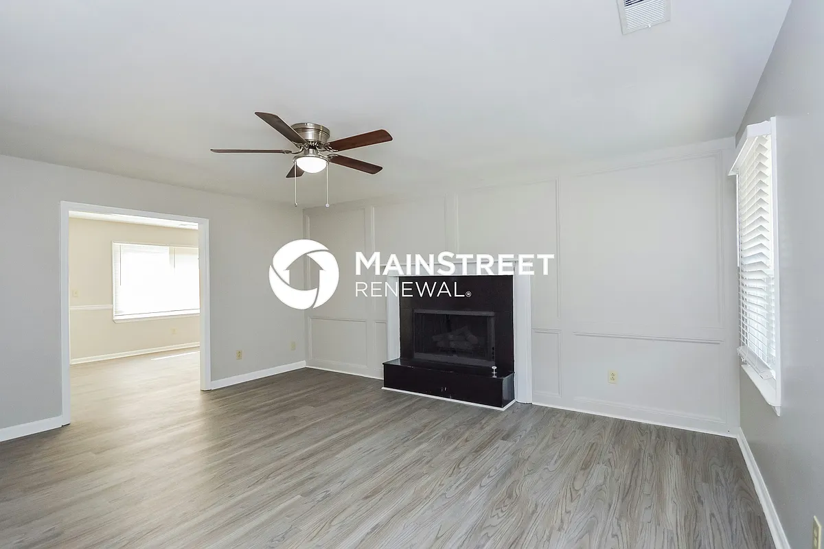 Living Room - 150 Birch Creek Cir