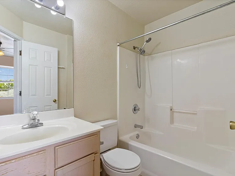 887 Sagewood Trl — Photo 16