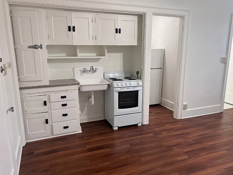 Morrison Street Apartments — Photo 18