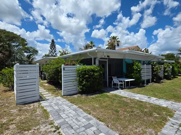 462 Hernando St #B, Fort Pierce, FL 34949