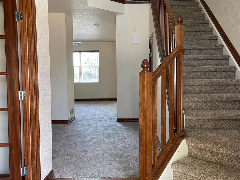 1011 Eichhorn Dr — Photo 16