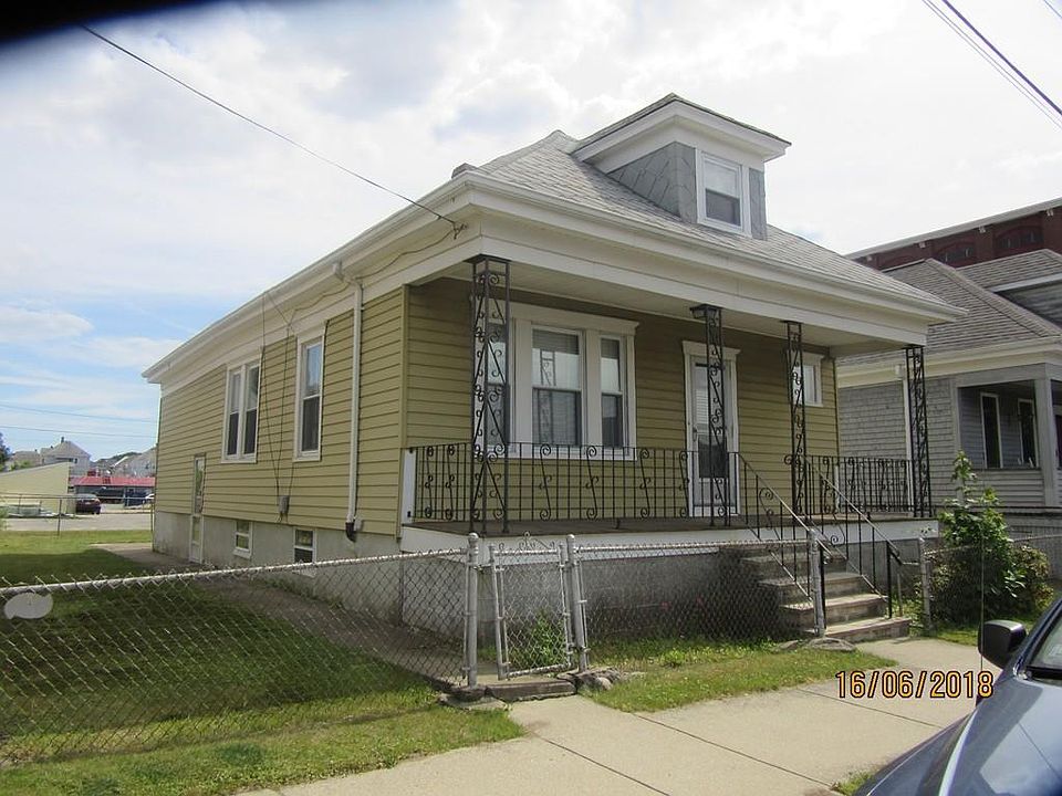 1st image of 268 Eugenia St