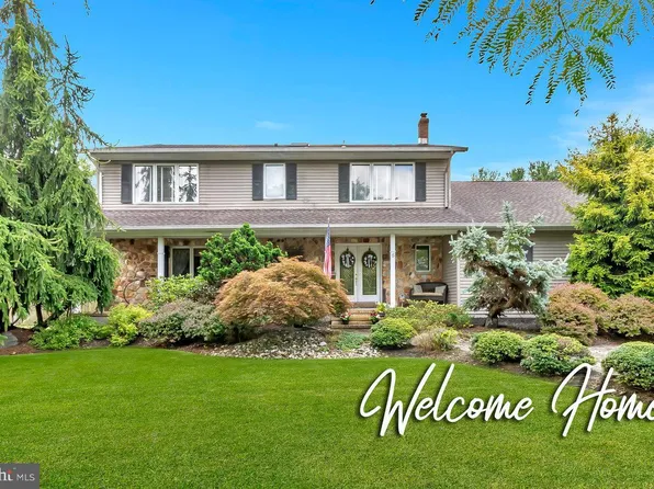 6 Anastasia Ct, Hamilton, NJ 08690