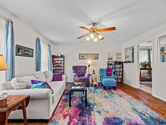 3rd image of 6300 Rolling Hills Dr