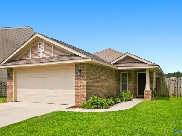 240 Bermuda Lakes Dr, Meridianville, AL 35759