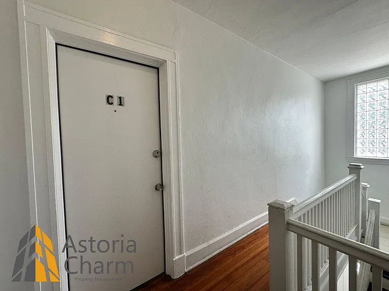 2826 Windsor Ave #C1 — Photo 5