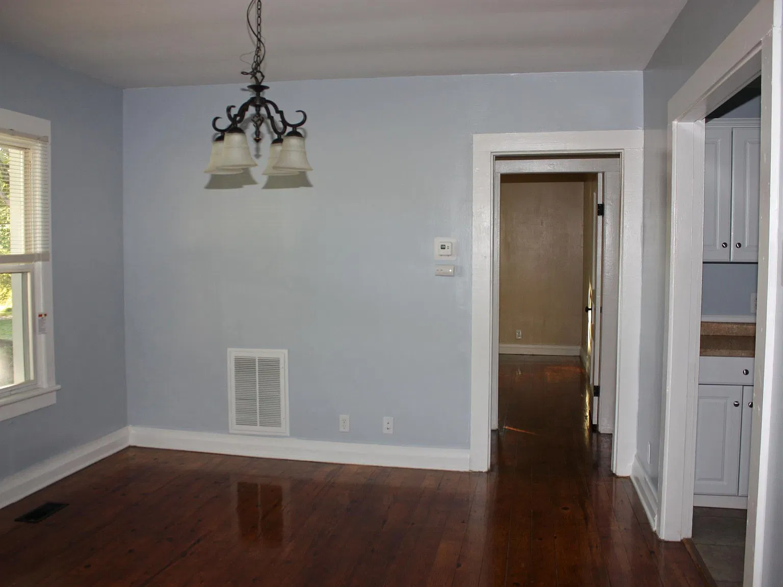 2 bed, 978 sqft, $1,400 — Photo 4