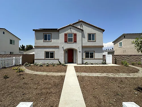 2262 W Mill St Photo 1