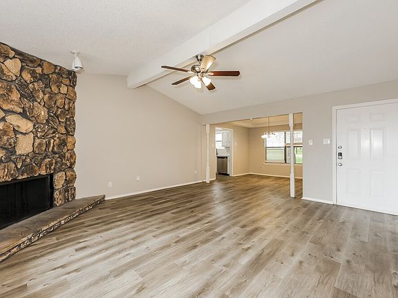 3rd image of 1137 Harvest Hill Cir