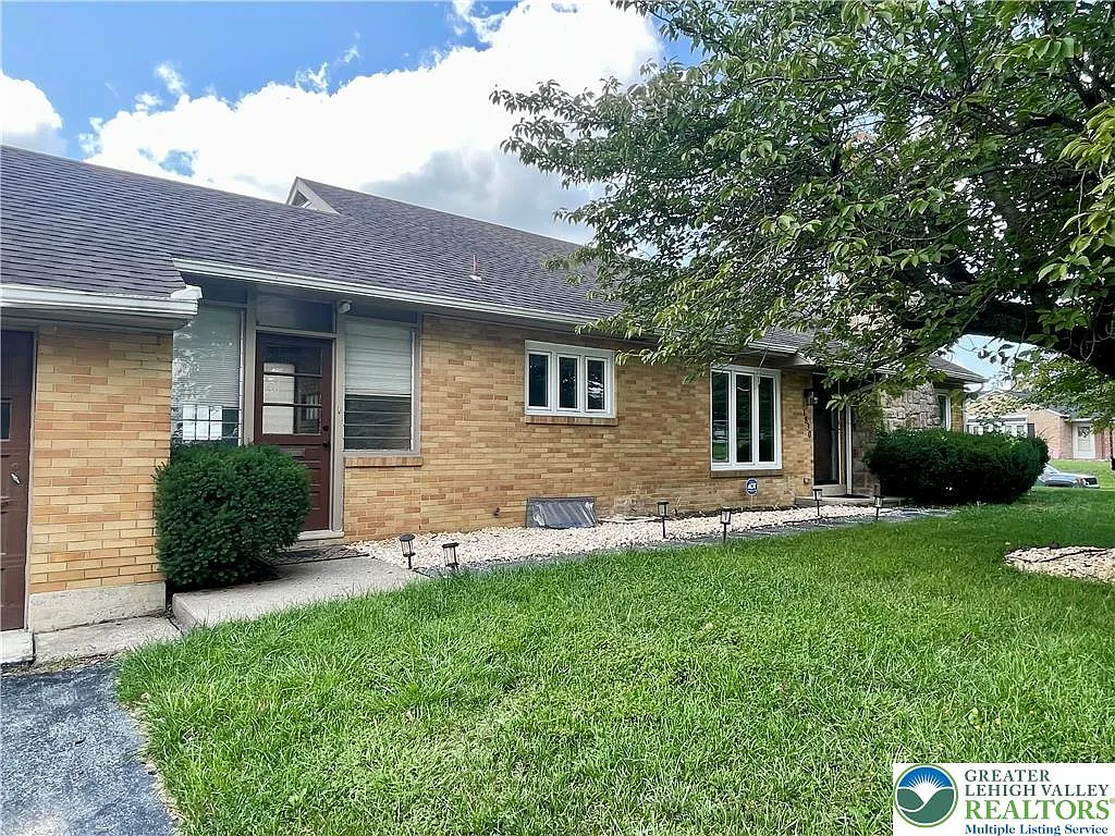 3 bed, 2.0 bath, 1578 sqft, $2,800 — Photo 4