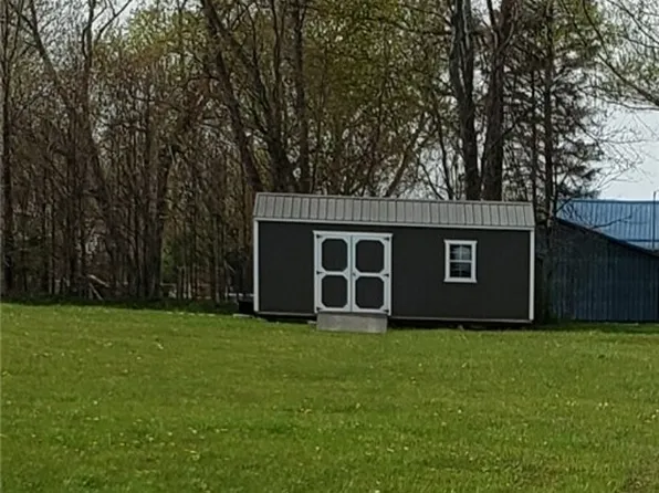 323 State Route 208, Pulaski, PA 16143